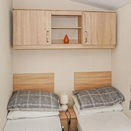 Silver Birch Caravan Park Talacre Bagian luar foto