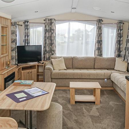 Silver Birch Caravan Park Talacre Bagian luar foto