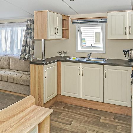Silver Birch Caravan Park Talacre Bagian luar foto